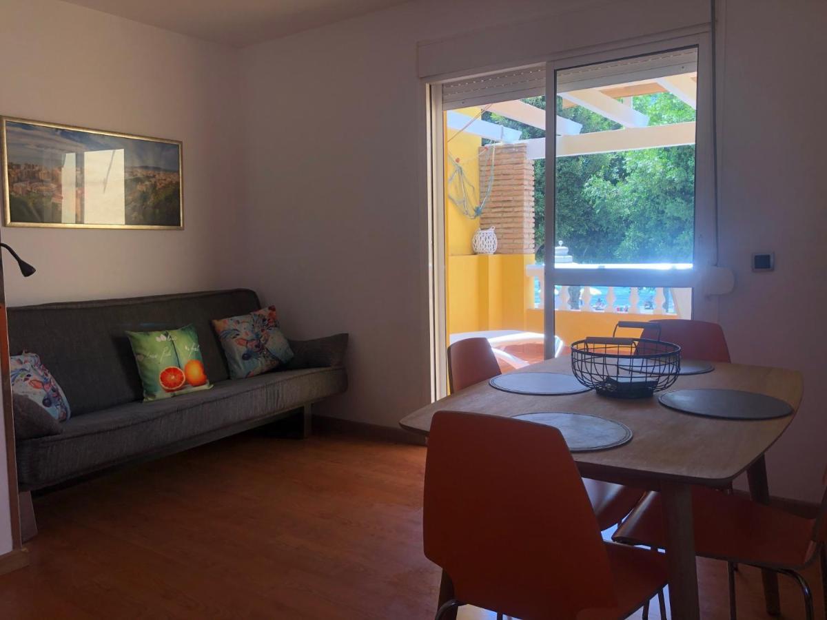 Aunt Antonia Beach House มาลากา ภายนอก รูปภาพ